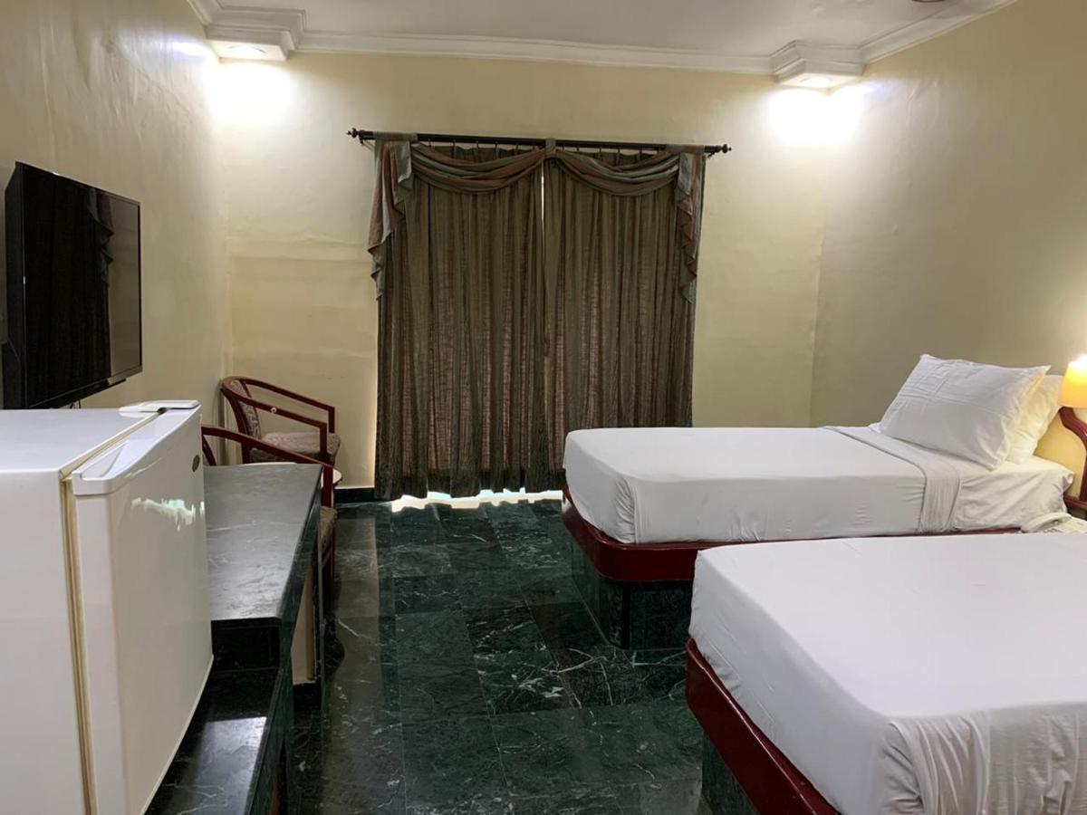 Mourya Lords Inn Kurnool Exteriér fotografie